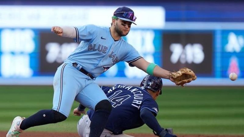 Waiting game continues as Astros fall to Rays, magic number still 1