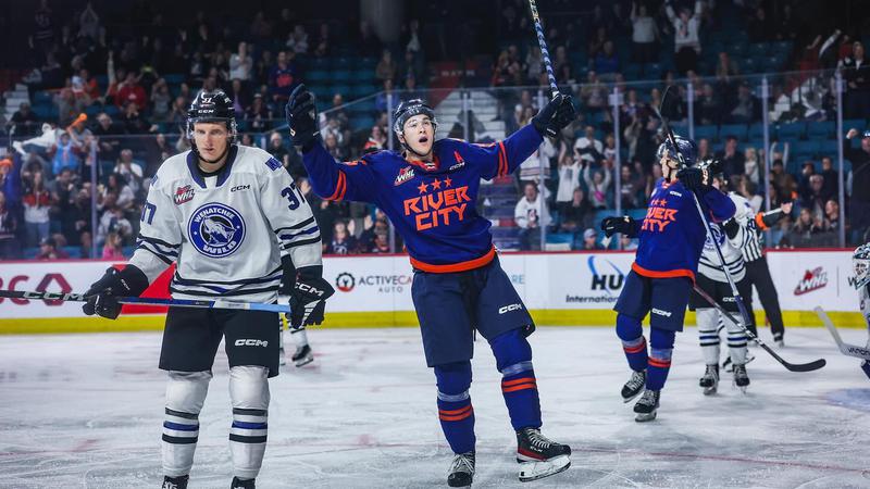 CHIEFS TIE GAME THREE TIMES BEFORE WINNING IN OVERTIME, 5-4 - Spokane Chiefs