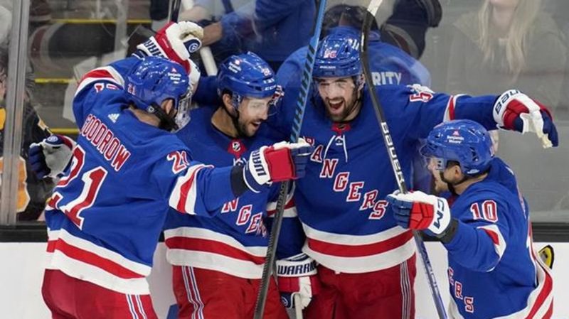 NHL roundup: Trocheck rallies Rangers to 2-1 win over Bruins in OT