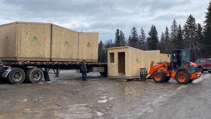 Alberta company donates 6 tiny homes for Mocassin Flats