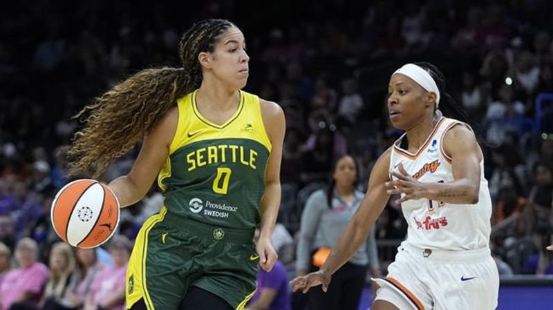 The Canadian Kia Nurse hopes to be an inspiration at the WNBA exhibition in Edmonton on May 4