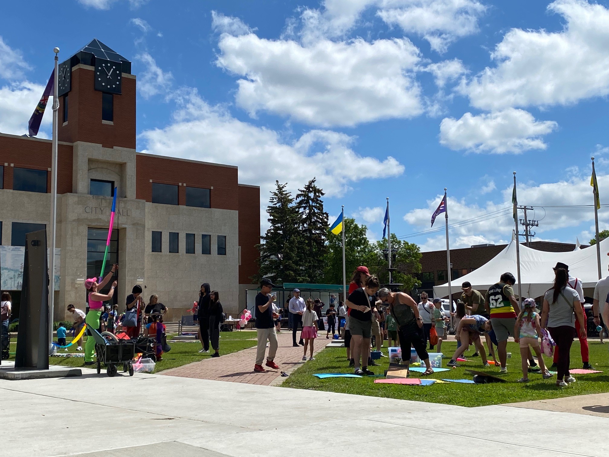 Street Fair draws thousands to downtown Prince Albert paNOW