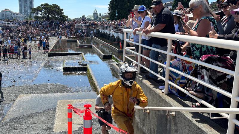 Back-to-back champ: Trevor Short reclaims Nanaimo bathtub race supremacy