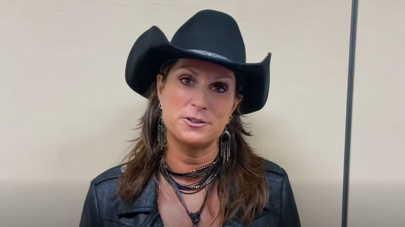 Medicine Hat’s Terri Clark one of 80 individuals appointed to the Order of Canada